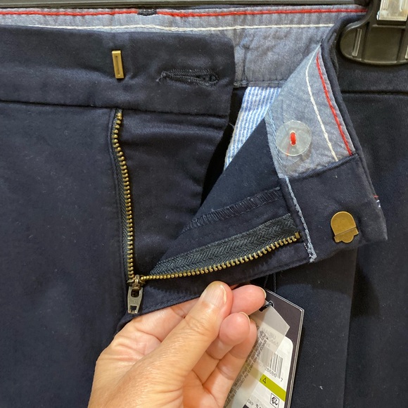 Tommy Hilfiger Ladies Malibu Casual Cotton Flat Front Navy Shorts - 14 - Picture 4 of 8